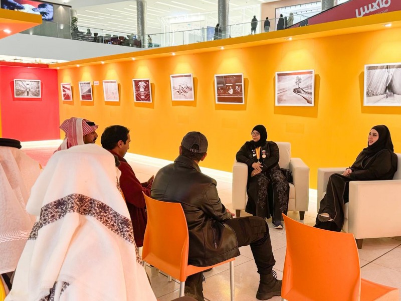 صالون المصورين يجمع مبدعي عسير في أمسية حوارية تلهم المواهب الفوتوغرافية