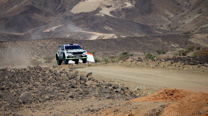 ثقبٌ يُربك حسابات اللقب.. وفورمو يحافظ على صدارة الرالي