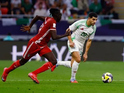 الجزائر تستهل حملة الدفاع عن لقبها بتعادل سلبي أمام السودان في كأس العرب