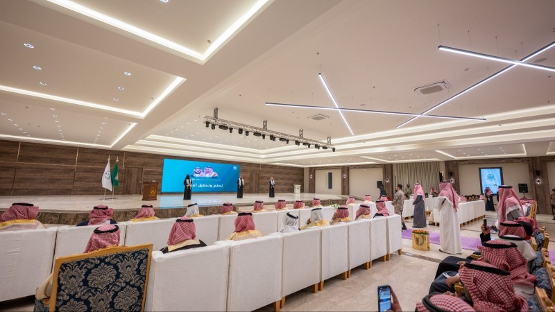 سمو أمير منطقة حائل يرعى احتفالية اليوم السعودي والعالمي للتطوع 2025