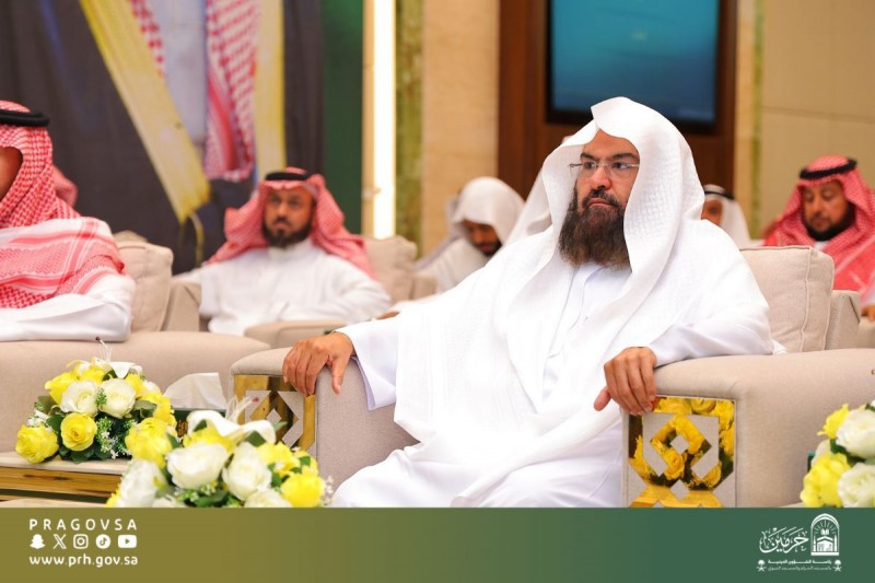 السديس: التطوع قيمة إيمانية تعزز التكافل