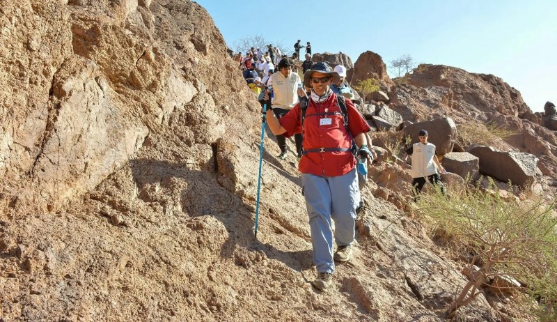 هايكنج نجران يحتفي باليوم الدولي للجبال في مسار مغيدد بمشاركة 60 هاويًا