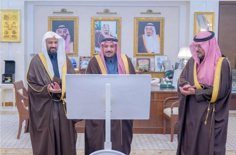 أمير القصيم يدشّن مسابقة خادم الحرمين الشريفين لحفظ القرآن الكريم