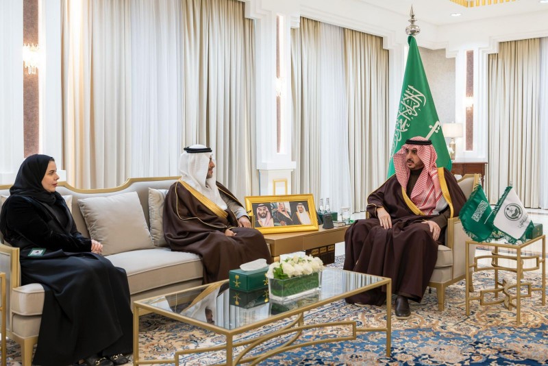 أمير الجوف يؤكد دعم الزراعة المستدامة خلال لقائه نائب وزير البيئة