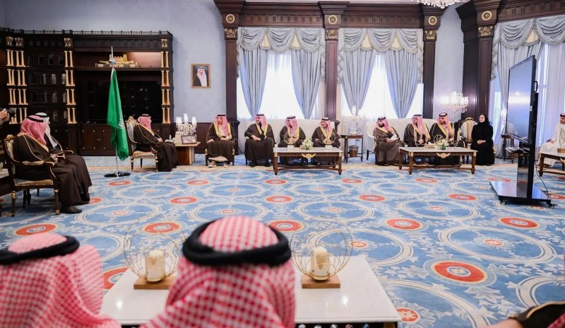 أمير الباحة يبحث مع وزير الاستثمار آفاق تنمية الفرص الواعدة بالمنطقة