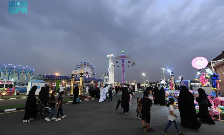 مهرجان أبها للتسوق يجذب أكثر من 200 ألف زائر