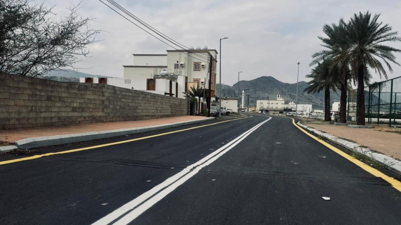 بلدية بحر أبو سكينة تعزز السلامة المرورية