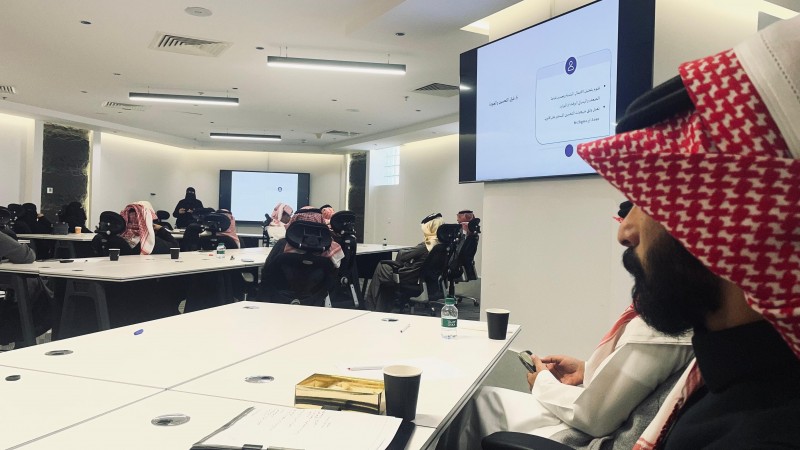 أمانة عسير تقدّم دورة مهارات بناء فرق العمل