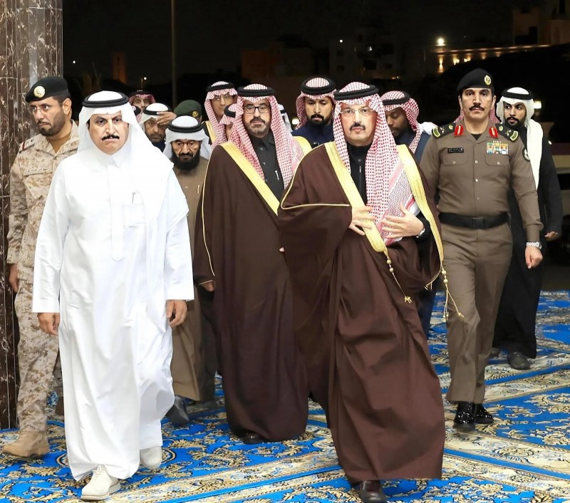 تركي بن طلال يقدّم التعازي لمدير الأمن العام في وفاة والده تركي بن طلال يقدّم التعازي لمدير الأمن العام في وفاة والده