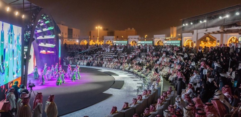 أمير الشرقية يدشّن مشاريع تنموية بالأحساء بـ 992 مليون ريال