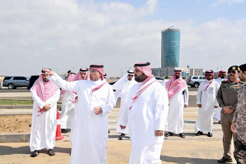 سمو أمير جازان يتفقد مشاريع الأمانة ويطلع على خطط التنمية المستقبلية
