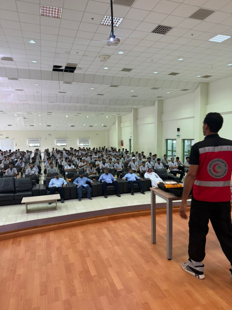 الهلال الأحمر بعسير يؤهل 240 ألف مستفيد بالإسعافات الأولية