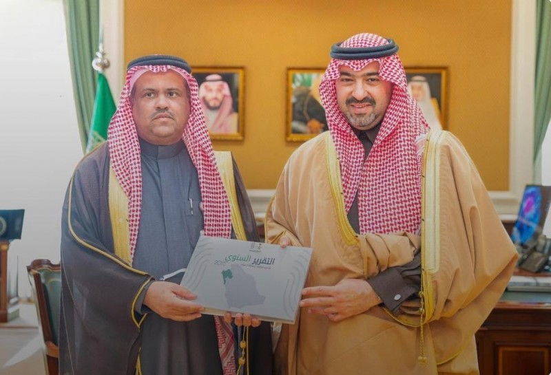 نائب أمير تبوك يطلع على التقرير السنوي لأعمال الأحوال المدنية 2025