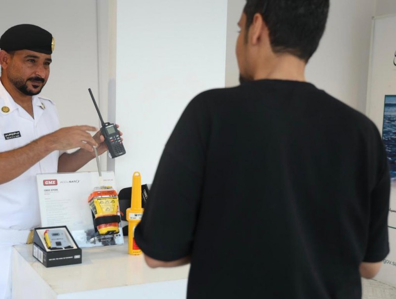حرس الحدود يختتم معرض السلامة البحرية في محافظة البرك