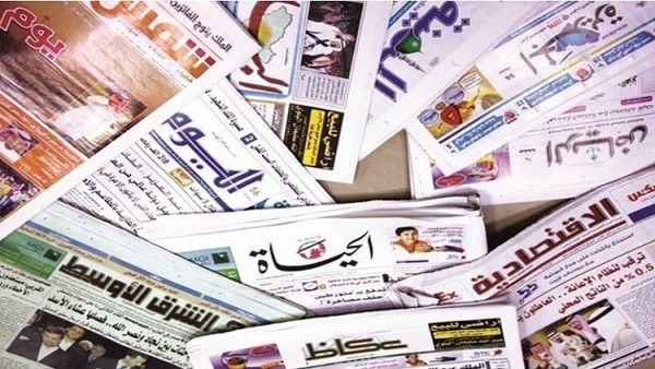 بين الحبر والشاشة: رحلة الصحافة الحديثة