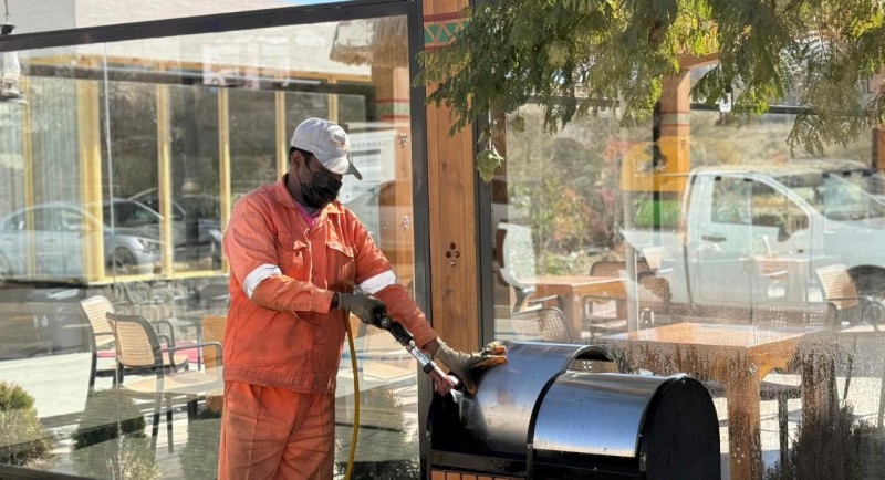 برامج تعقيم ونظافة تعزز الصحة العامة وجودة البيئة في الباحة