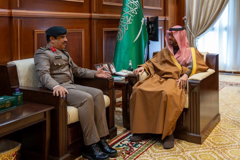 نائب أمير  حائل يستقبل مدير شرطة المنطقة