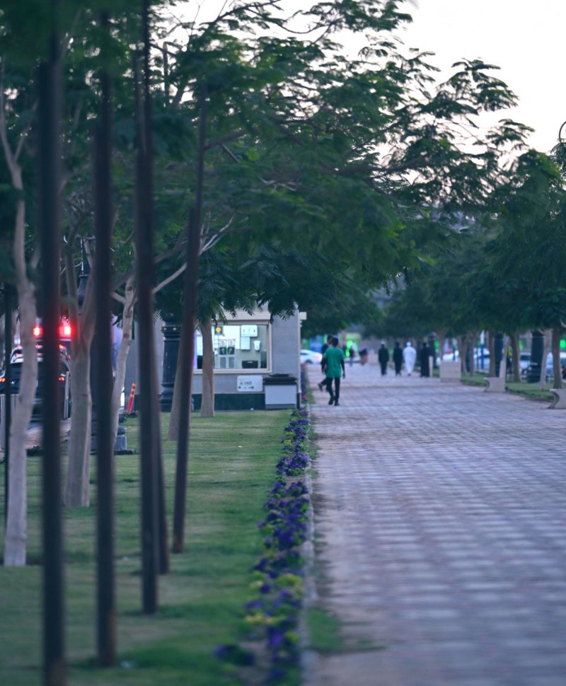 مسارات المشي تعزز الصحة وجودة الحياة في نجران