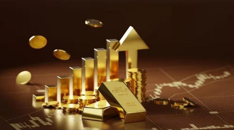 الذهب يبلغ قمة تاريخية جديدة عالميًا