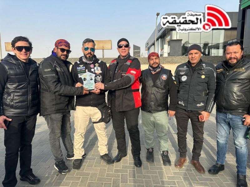 الرحّال المصري عربي فرج يكرّم رحّال الجنوب وليد الأحمري