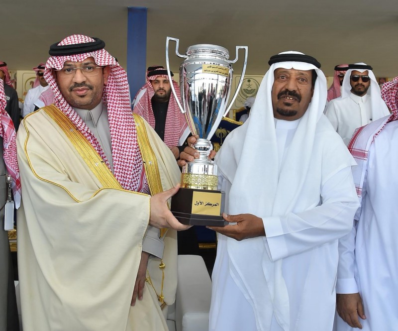 وكيل إمارة نجران يسلّم كأسي أمير المنطقة ونائبه