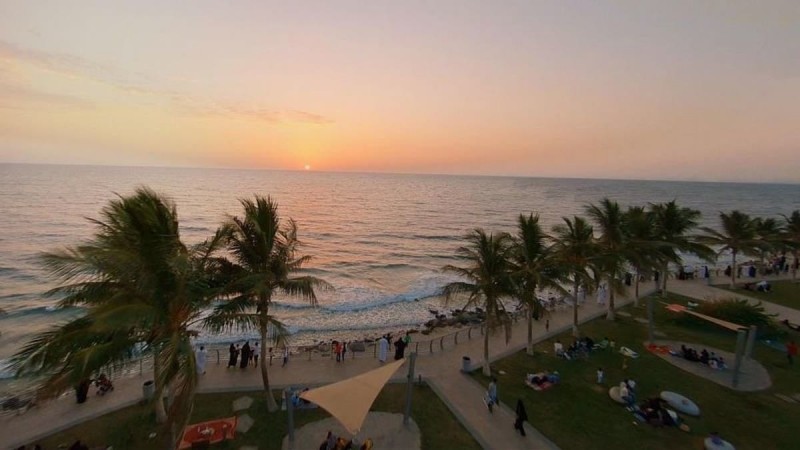 تطبيق اشتراطات جديدة لتنظيم الشواطئ على البحر الأحمر