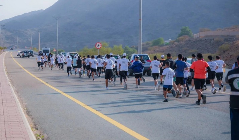 انطلاق ماراثون شتاء المخواة بمشاركة واسعة