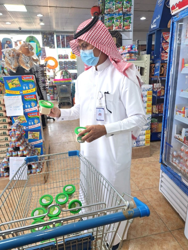 بلدية بحر أبو سكينة تكثّف جولاتها الميدانية لضمان سلامة الأغذية