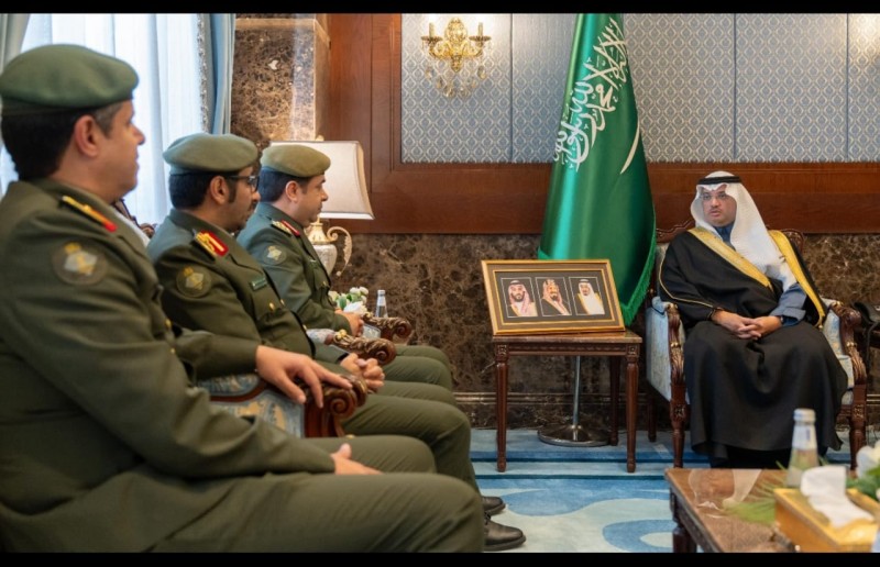 سمو محافظ الأحساء يستقبل مدير جوازات المنطقة الشرقية