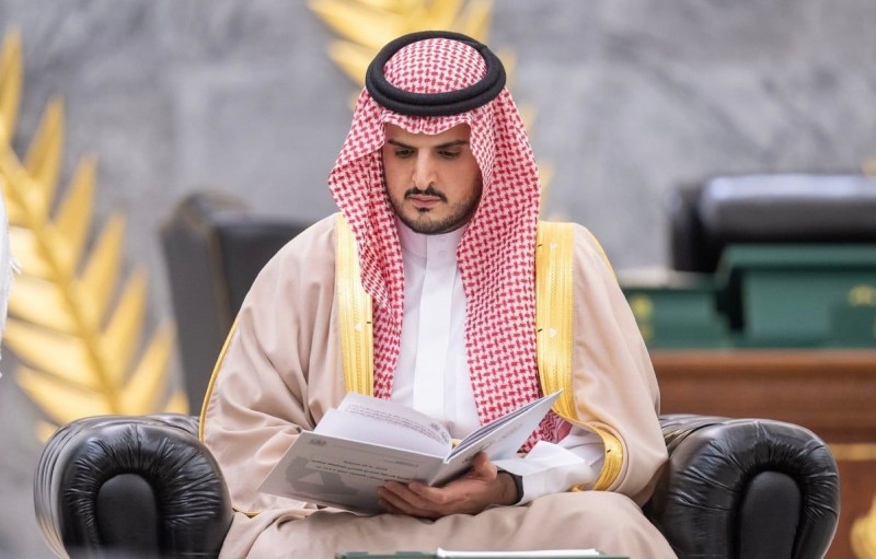 محافظ الطائف يطّلع على جهود الصحة العامة وخطة الدفاع المدني لرمضان