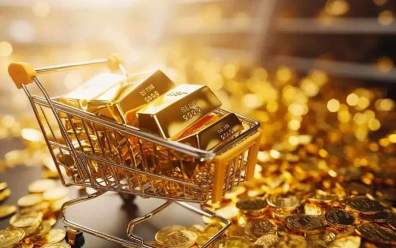 تراجع الذهب مع صعود الدولار بعد بلوغه أعلى مستوى في 3 أسابيع