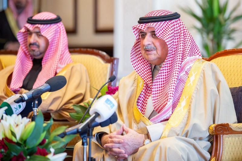 أمير تبوك يرعى حفل يوم البر السنوي ويدشن صندوق تراحم الوقفي