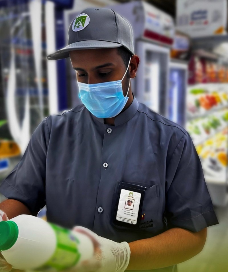 جولات رقابية مستمرة لتعزيز السلامة الغذائية في نجران