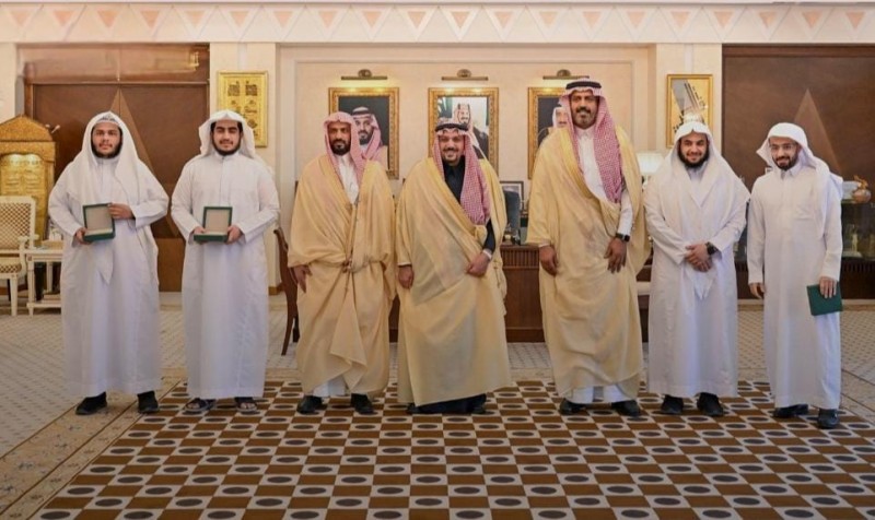 أمير القصيم يكرّم الفائزين بمسابقة وزارة الرياضة للقرآن الكريم والحديث الشريف