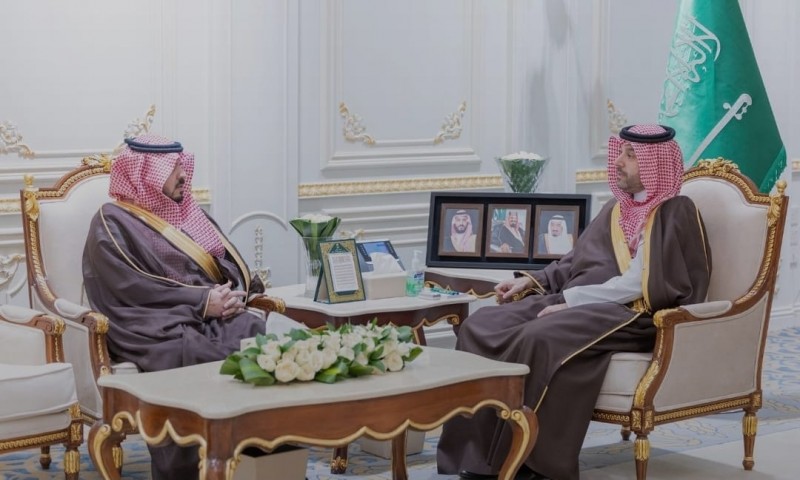 نائب أمير الحدود الشمالية يطّلع على سير خدمات المياه بالمنطقة