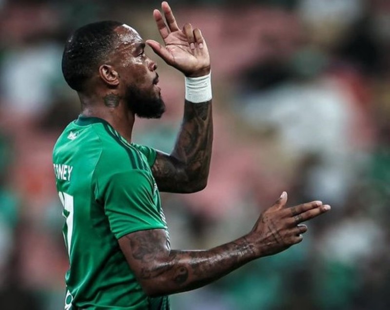 الاتحاد يتقدم بشكوى ضد إيفان توني إلى لجنة الانضباط