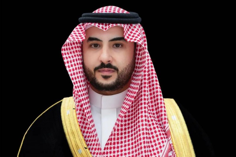 وزير الدفاع يرفع التهنئة للملك وولي العهد بمناسبة عيد الفطر وزير الدفاع يرفع التهنئة للملك وولي العهد بمناسبة عيد الفطر