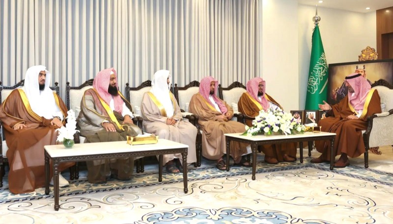 أمير نجران يؤكد دعم القيادة للقطاع القضائي خلال لقائه قضاة محكمة الاستئناف