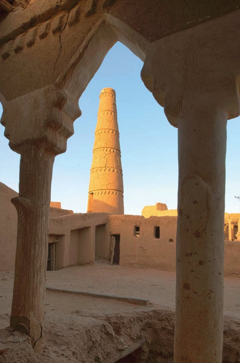 مسجد الداخلة.. إرث معماري يروي عمق التاريخ ويواكب مشروع التطوير الوطني مسجد الداخلة.. إرث معماري يروي عمق التاريخ ويواكب مشروع التطوير الوطني