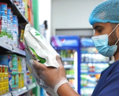 جولات رقابية على منشآت الباحة الغذائية جولات رقابية على منشآت الباحة الغذائية