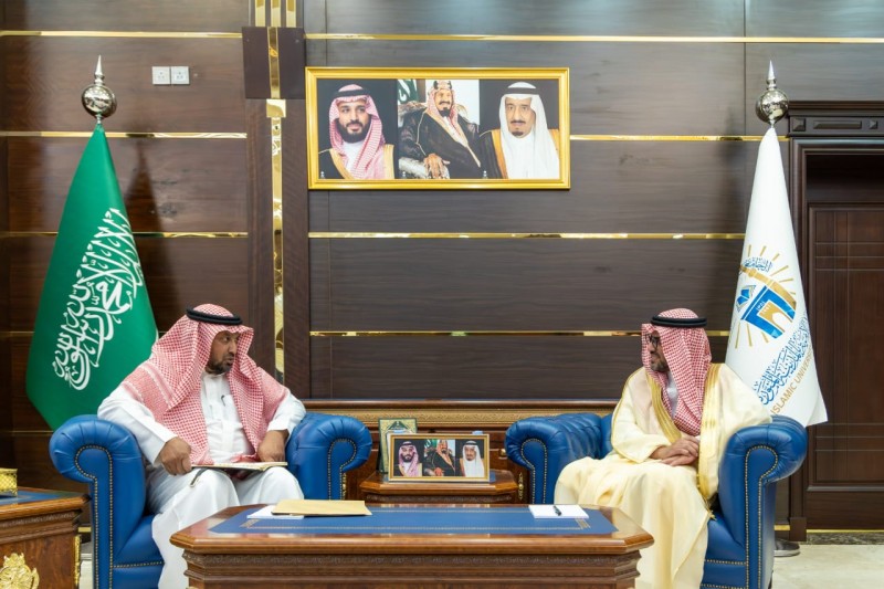 رئيس الجامعة الإسلامية يستقبل سفير موريشيوس لدى المملكة