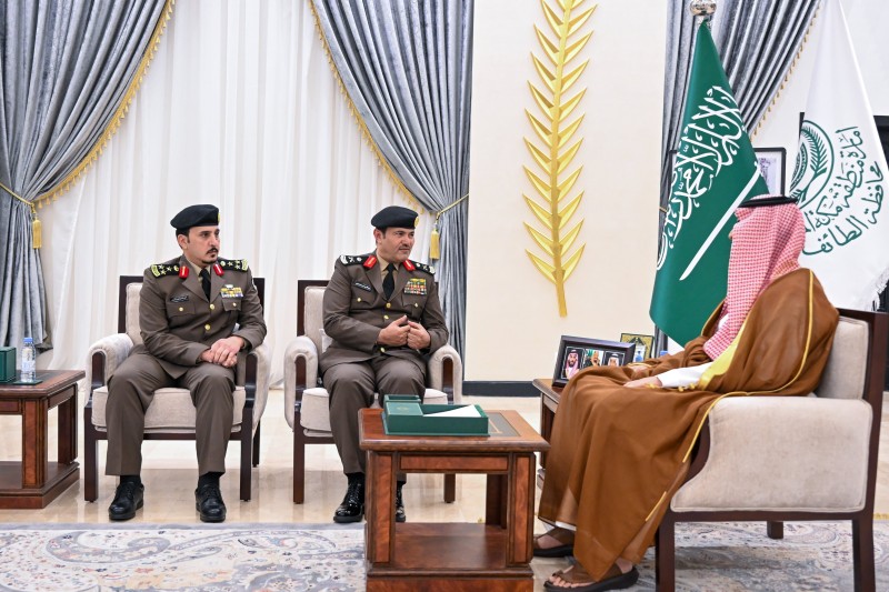 محافظ الطائف يستقبل مدير الشرطة الجديد