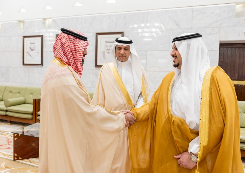 نائب أمير الرياض يستقبل الرئيس التنفيذي لهيئة الإذاعة والتلفزيون