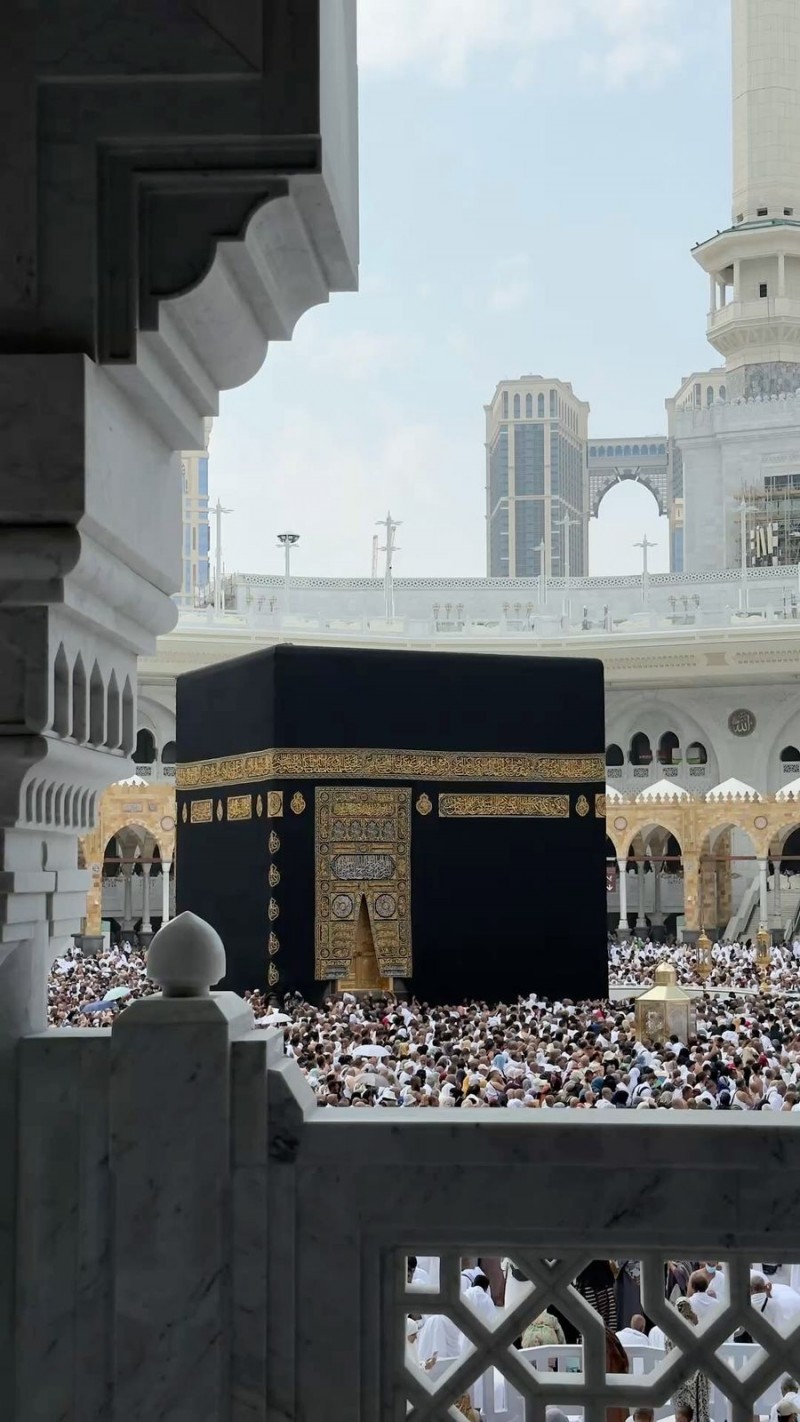 إمام الحرم: الشيطان يُحسّن السيئ ويُبعد عن الخير