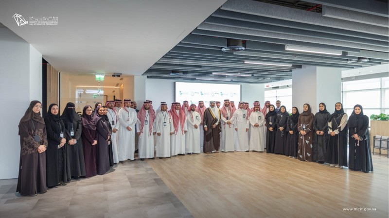 وزير الاتصالات يزور صندوق جدا لبحث تحفيز الاستثمار في التقنيات الناشئة