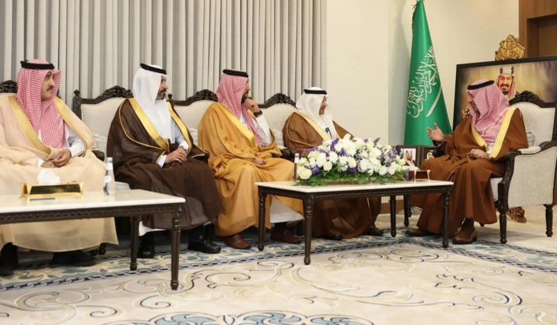 أمير نجران يطّلع على منجزات الموارد البشرية ويؤكد دعم تنمية سوق العمل