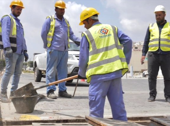 أمانة الباحة تطلق حملات صيانة شاملة للطرقات والمرافق العامة أمانة الباحة تطلق حملات صيانة شاملة للطرقات والمرافق العامة