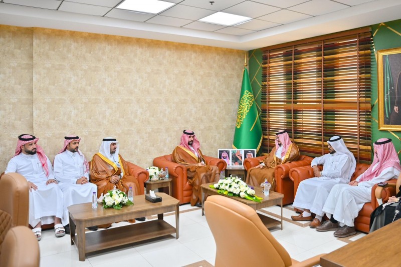 أمين الباحة يلتقي أمين عام اتحاد الغرف السعودية لمناقشة فرص الاستثمار