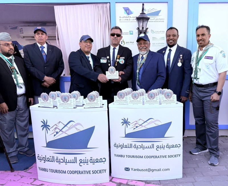 رابطة رواد الكشافة تكرم المكاتب المشاركة في برنامج نقاء البيئة بينبع