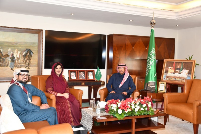 السفير السعودي يستقبل رئيسة الجمعية السعودية لتقويم الأسنان في المغرب